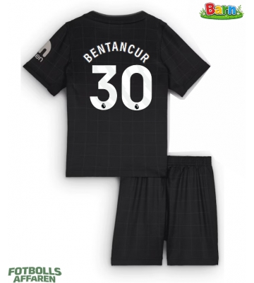 Tottenham Hotspur Rodrigo Bentancur #30 Bortaställ Barn 2025-26 Kortärmad (+ Korta byxor)